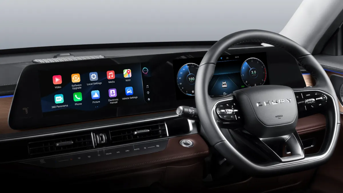 dual screen display system